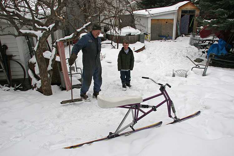 Before Riley's hockey game, we dropped by our friend Kevans' place...
