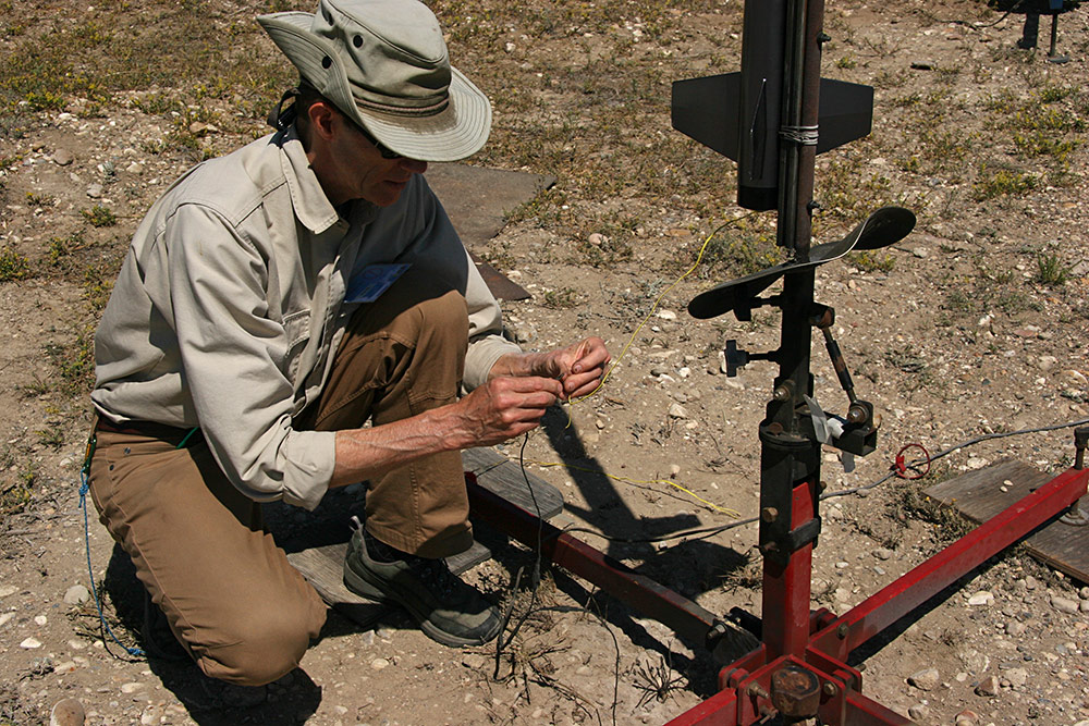 connecting igniter...