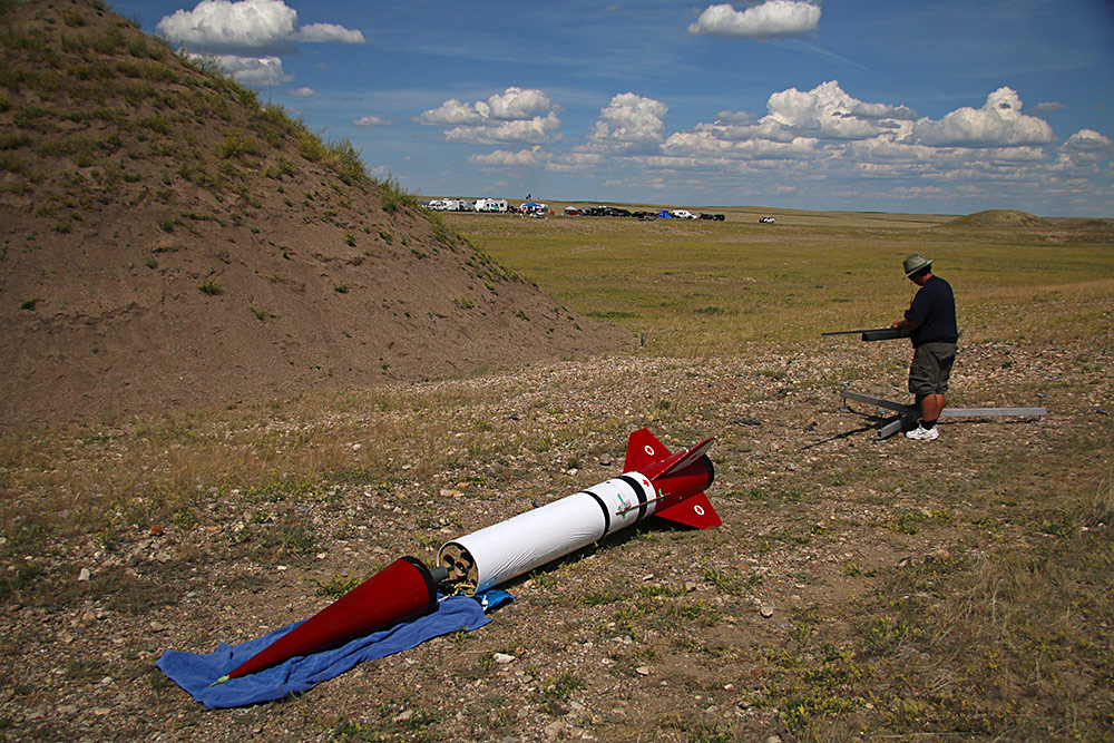 setting the launch rail...