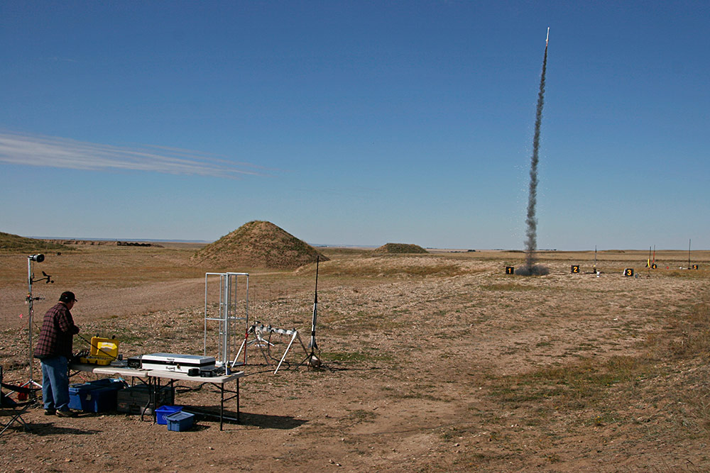 the high-powered rockets took <br />over for the afternoon...