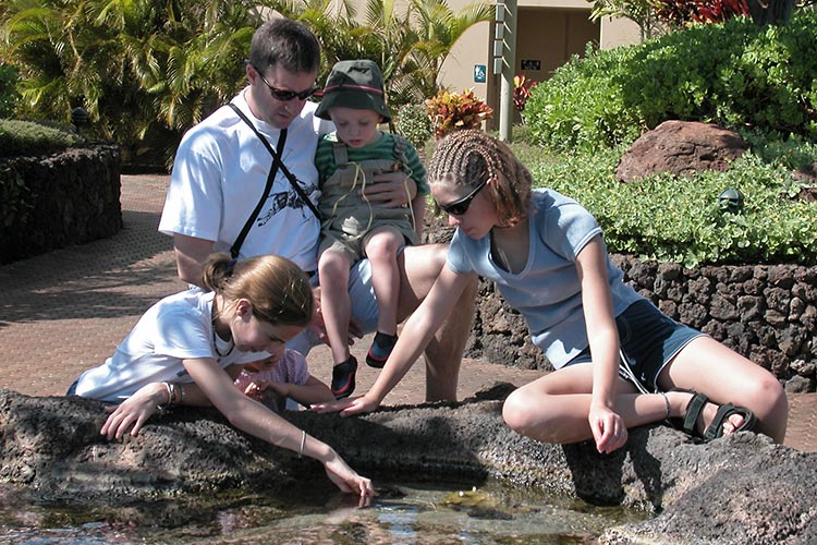 Julie, Brent, Riley and Sarah at the Maui Ocean Center.