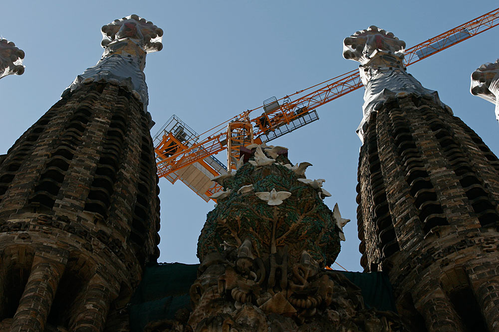 it allows access to the walkway just behind the Tree of Life, <br />which extends across to the third tower on the left...